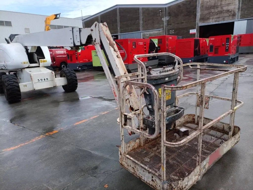 Telescopic Boom Lift - View 3